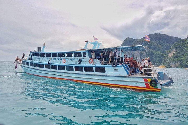 Lanta to Phuket ( Rassada pier)  - Photo 1 of 4