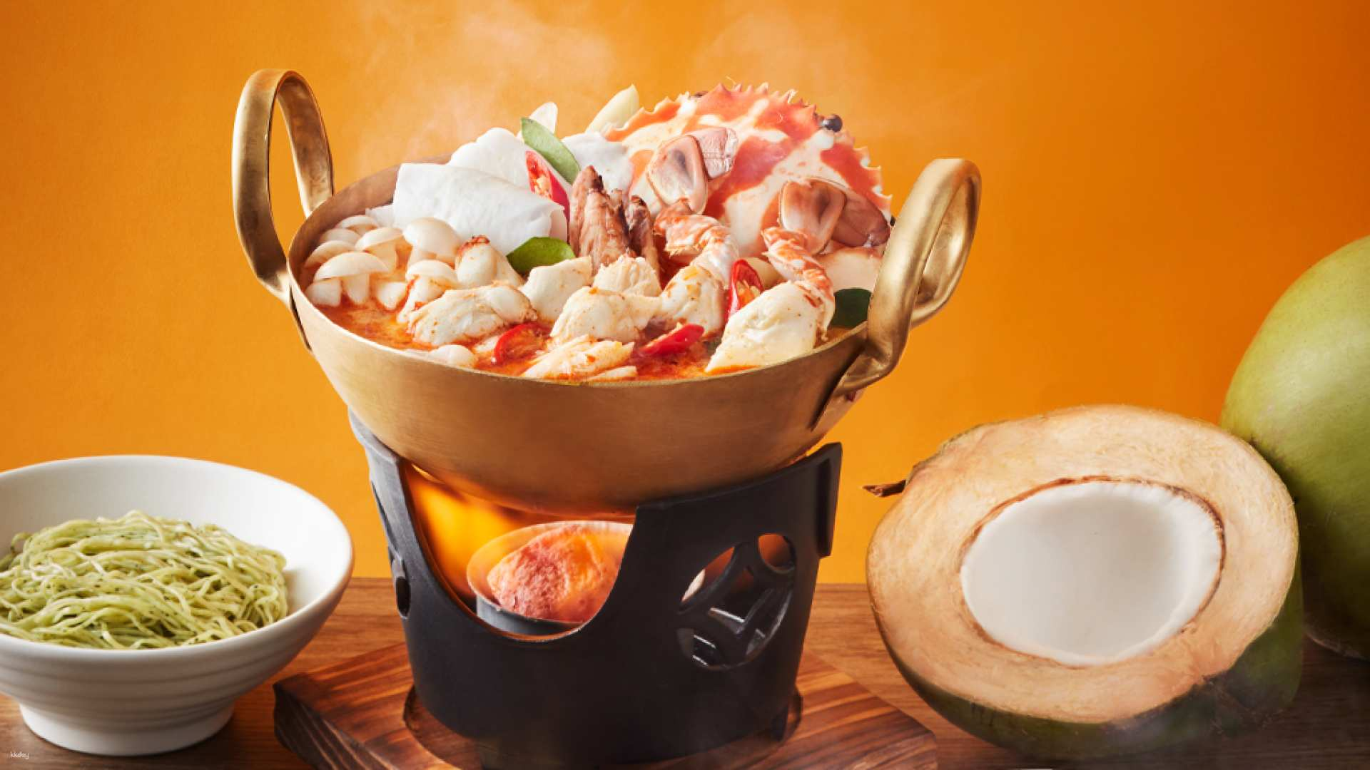 Savor delicious Thai-flavored noodles and signature Young Coconut Soup at Learksen Lennam. Customize your meal with fresh natural ingredients and indulge in delightful desserts for a unique culinary journey.