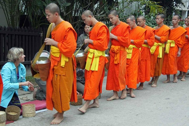 Monks Morning Almsgiving Tour - Traditional Food Offering - Photo 1 of 10