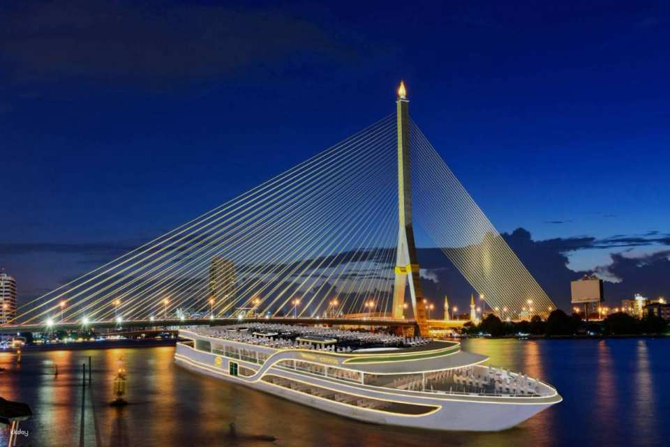 Noah Cruise | Thailand - Photo 1 of 10