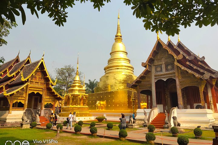 Old city & temples tour + Doi Suthep temple & famous CNX. lunch - Photo 1 of 11