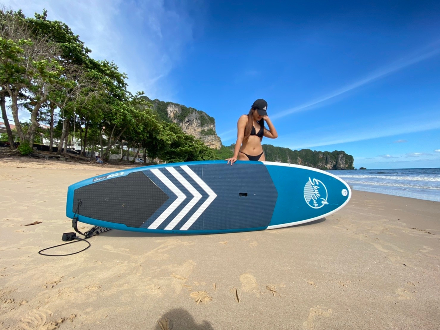 Experience the beauty of Ao Nang Beach while stand-up paddle boarding on the Andaman Sea. Perfect for any skill level enjoy exploring pristine coastlines and capturing unforgettable moments.