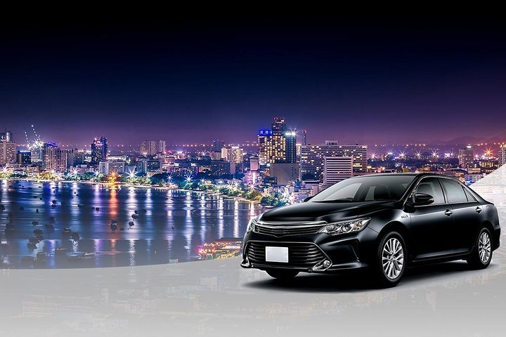 Seamlessly journey from Bangkok to Pattaya enjoying the stunning night views along the coast while traveling in comfort—choose your perfect ride for this memorable escape.