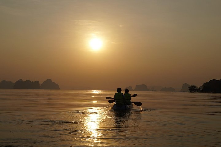 Private Ao Thalane Sunset Kayaking with BBQ Dinner