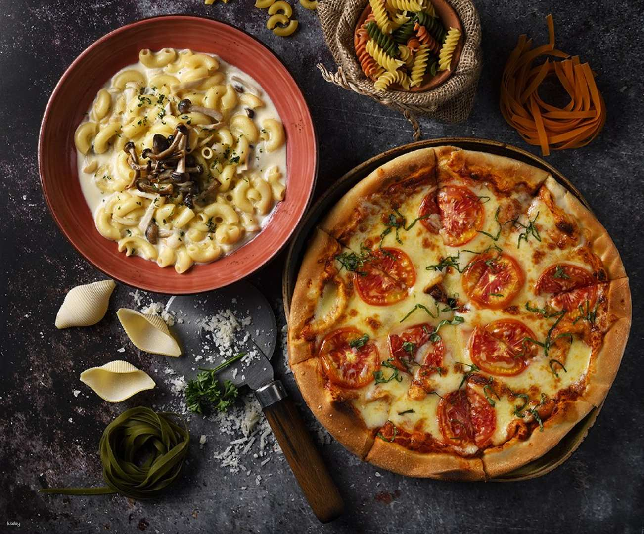 Savor mouthwatering Italian pizzas and creamy pastas while soaking in stunning skyscraper views making every meal at Public an unforgettable culinary journey in Bangkok.
