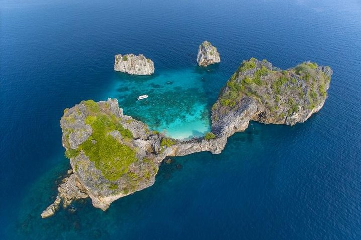 Rok Island Snorkeling Tour