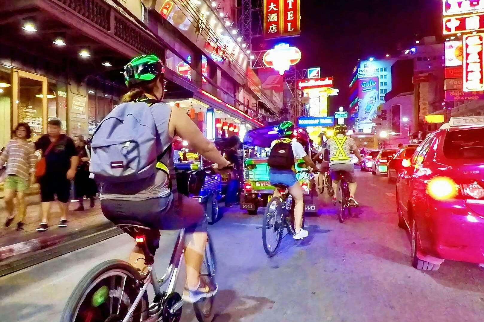 Bangkok: Small Group Guided Night Bike Tour + Dinner - Photo 1 of 8