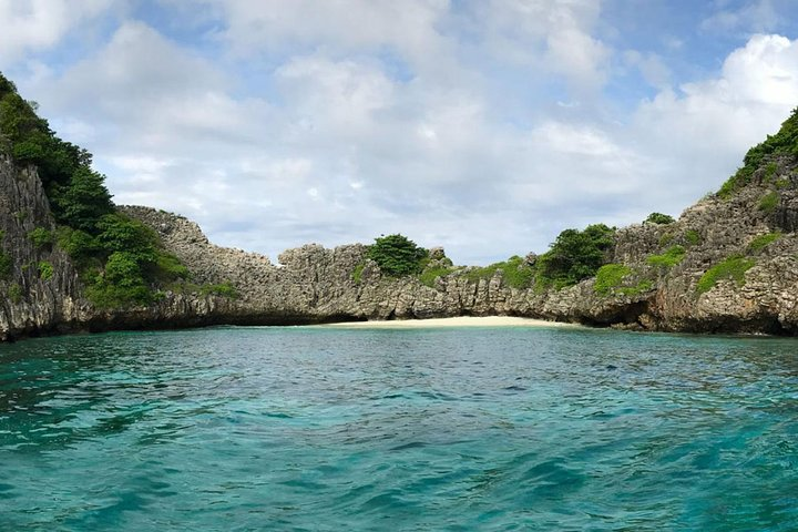 Snorkeling Tour to Rok and Haa 