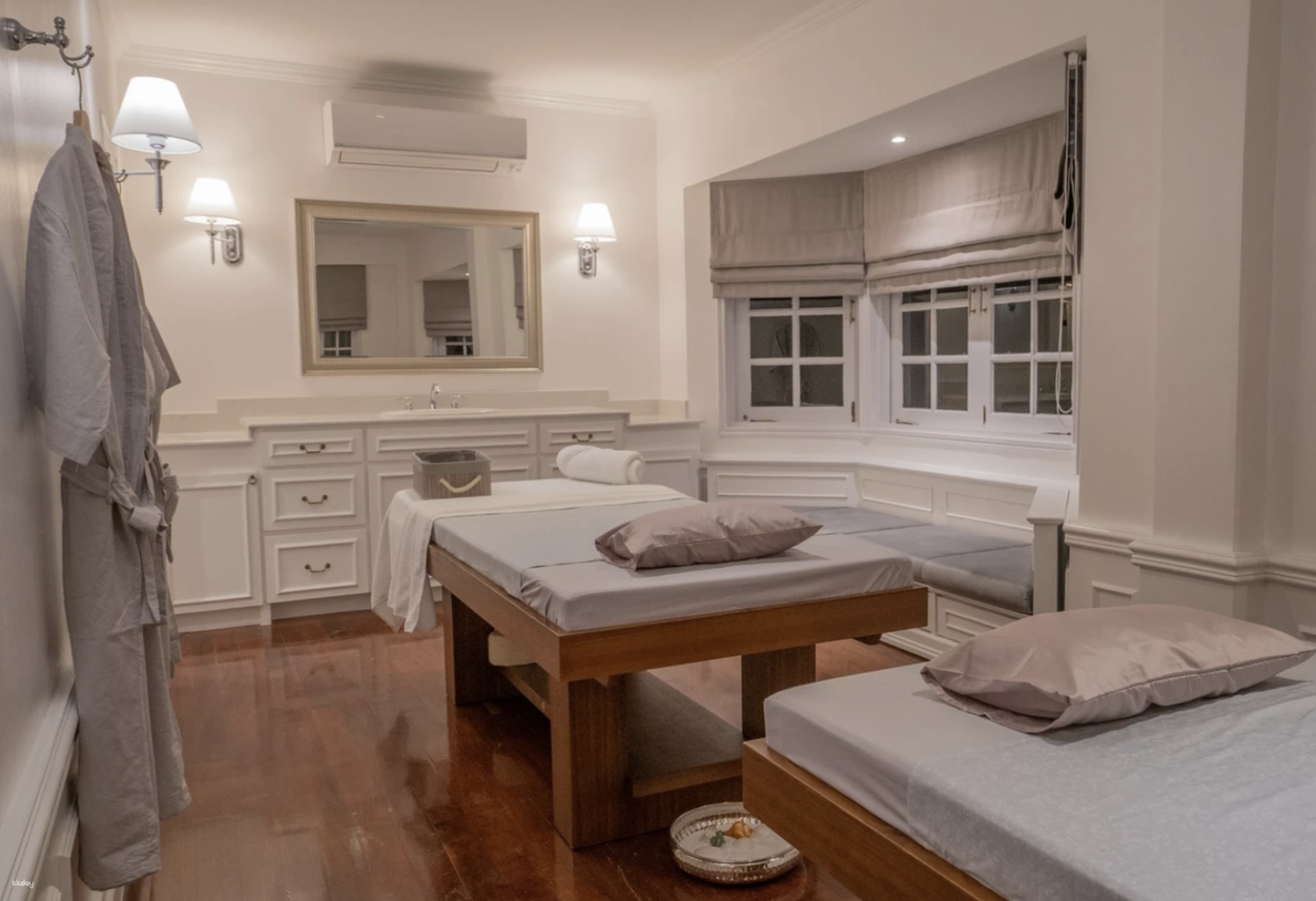 Unwind with a soothing massage experience in a serene space where certified therapists deliver expert care amid clean inviting facilities making your Bangkok visit truly rejuvenating.