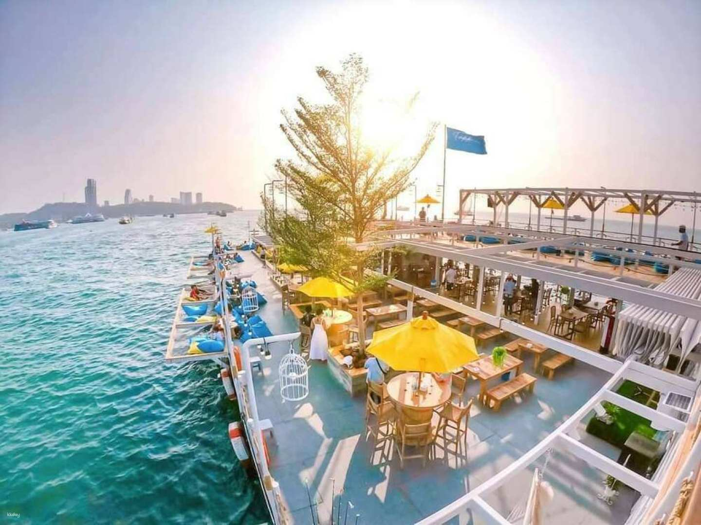 Pattaya Tappia Floating Cafe Admission Ticket (Pattaya Tappia Floating Cafe) - Photo 1 of 10