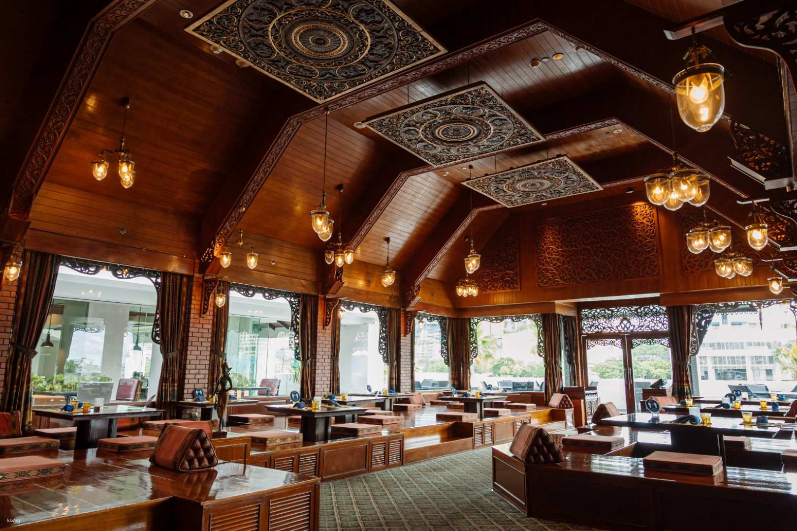 Thara Thong Royal Orchid Sheraton | Bangkok - Photo 1 of 10