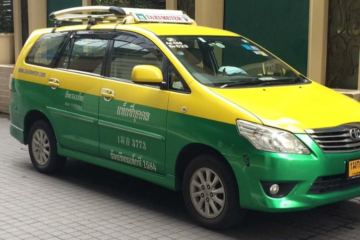 Experience seamless travel from BKK Airport to Koh Chang with reliable pickups and real-time flight updates ensuring stress-free journeys to beautiful destinations. Enjoy every moment without worry.