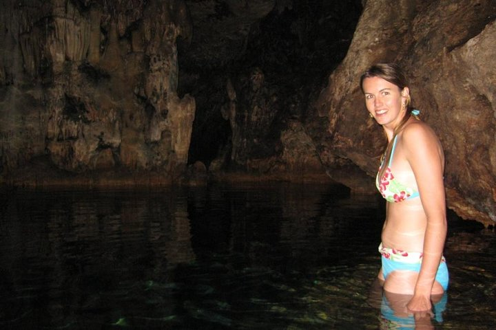 Anahulu Cave 