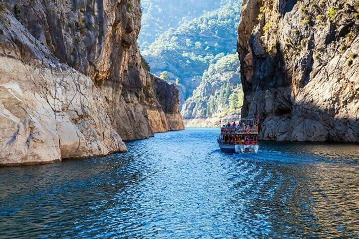 Side-Alanya: 5-Hour BoatTour inGreen Canyon with Lunch SoftDrinks - Photo 1 of 7