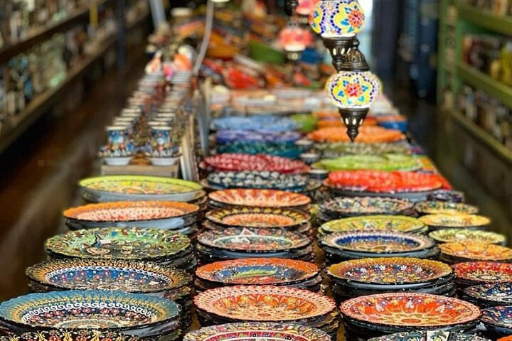 Shopping tours in Istanbul Bazaars - Photo 1 of 5