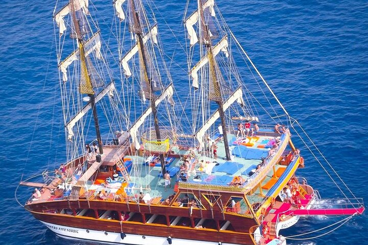 Alanya Catamaran Boat Trip incl. Lunch and drinks - Photo 1 of 10