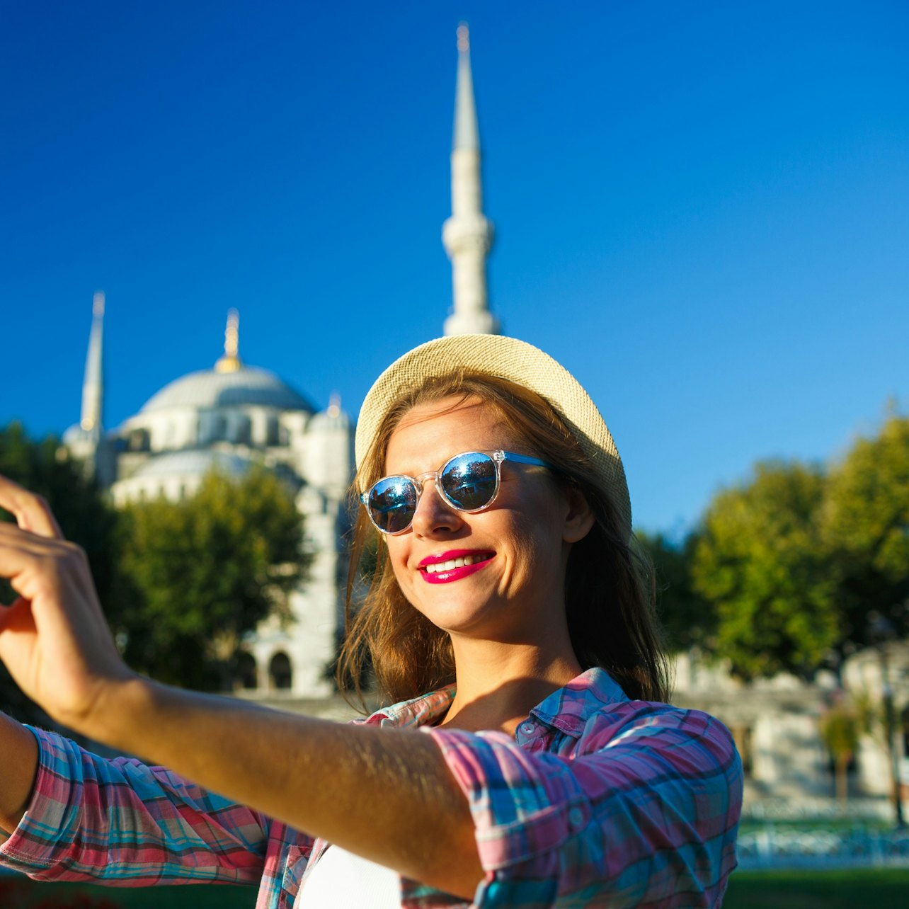 Istanbul: Food Tour with Fortune Telling Session - Photo 1 of 5