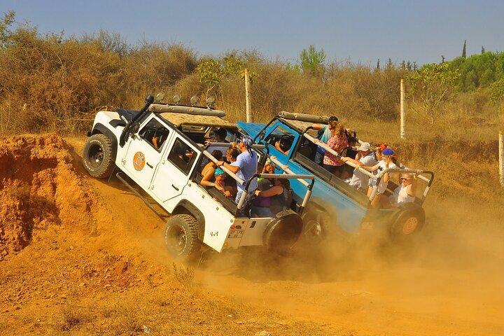 side jeep safari around Green Canyon by Seven Tours