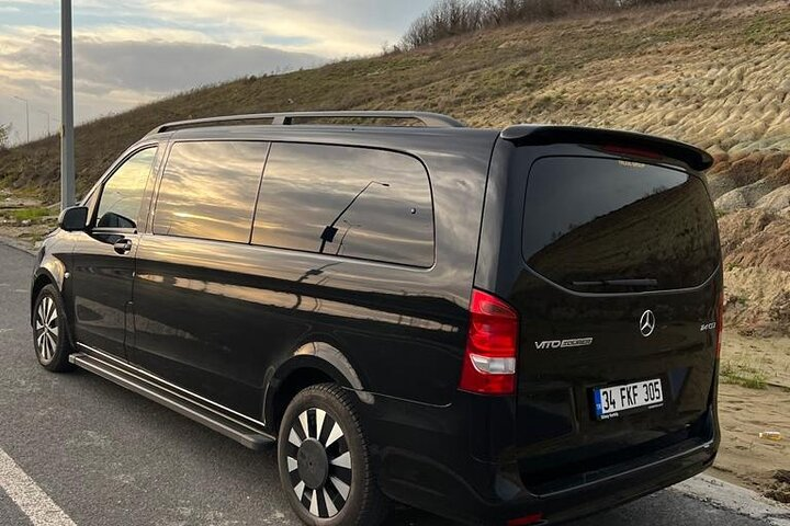 Gumusluk Hotels to Bodrum Airport BJV Transfers - Photo 1 of 9