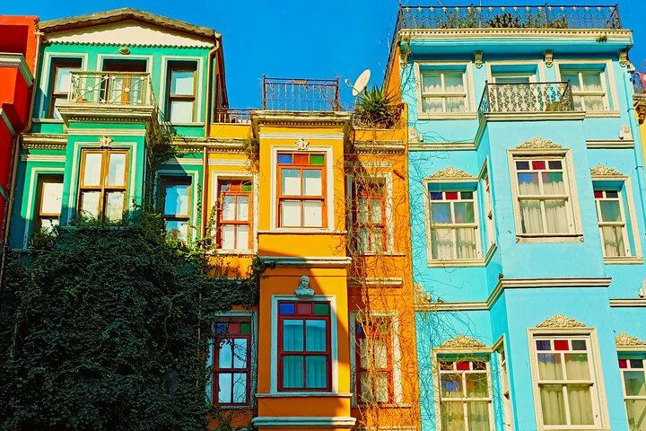 Exploring Fener-Balat reveals colorful historic buildings showcasing the rich tapestry of cultures that have coexisted here. A perfect backdrop for stories of yesteryear waiting to be discovered.