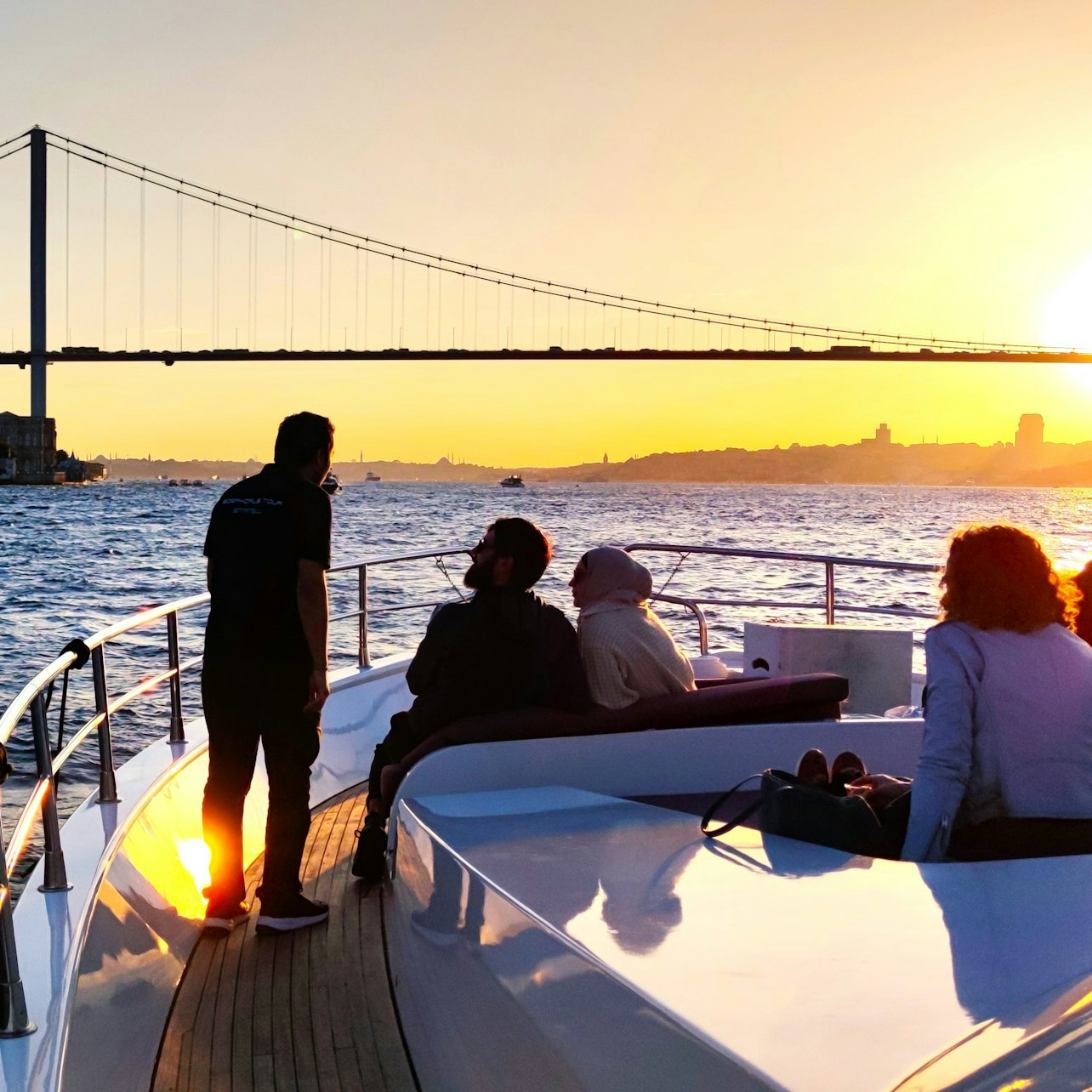 Istanbul: Bosphorus Sunset Yacht Cruise with Snacks - Photo 1 of 23