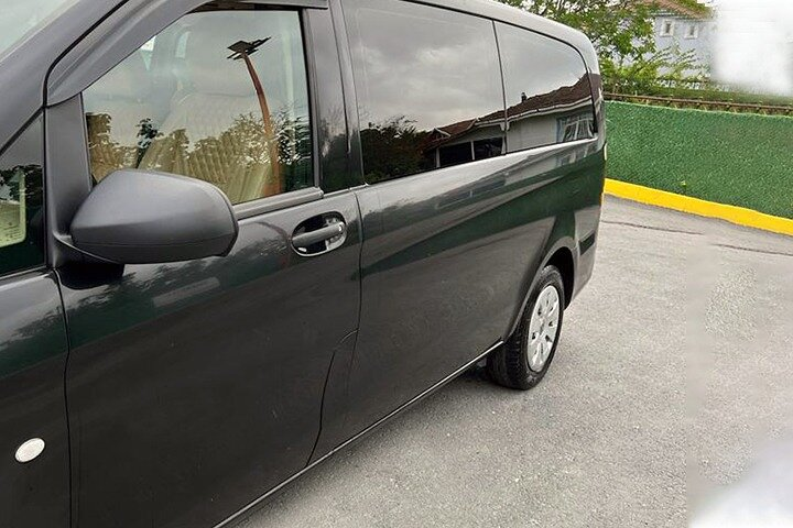 Istanbul Airport Transfers to Kadikoy Hotels - Photo 1 of 16