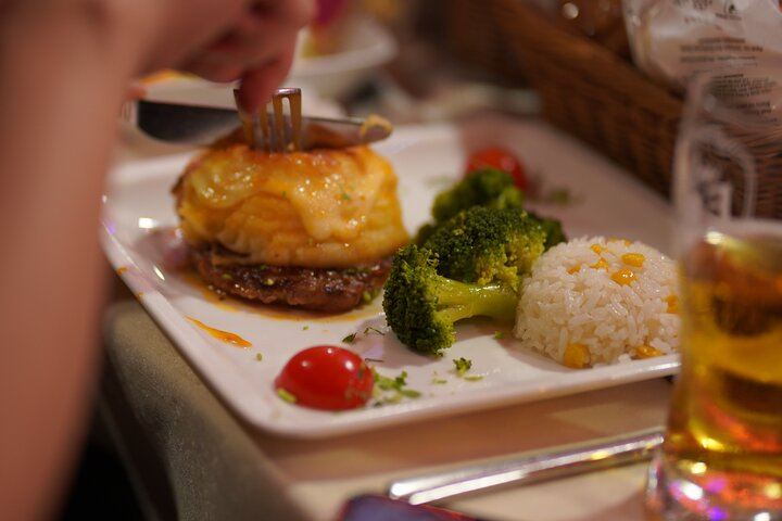 Istanbul Bosphorus Dinner Cruise & Soft Drinks - Photo 1 of 14