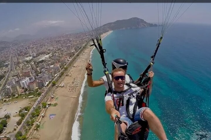 Paragliding at Alanya - Photo 1 of 7