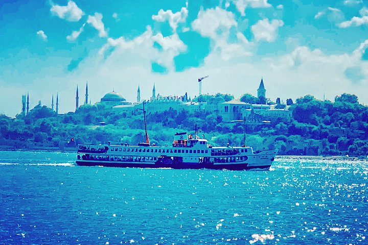 Old City of Istanbul. Topkapi Palace, Hagia Sophia, Blue Mosque, Bosphorus, Istanbul. 