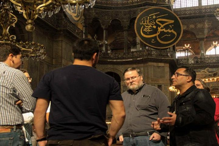 Private Tour Guide in Istanbul 8 Hours English Speaking - Photo 1 of 4