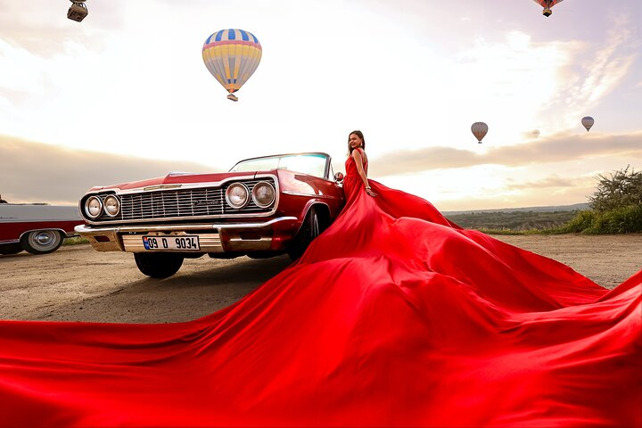 Cappadocia Professional Photoshoot with Hot Air Balloons - Photo 1 of 25