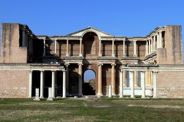 Gymnasium, Sardis
