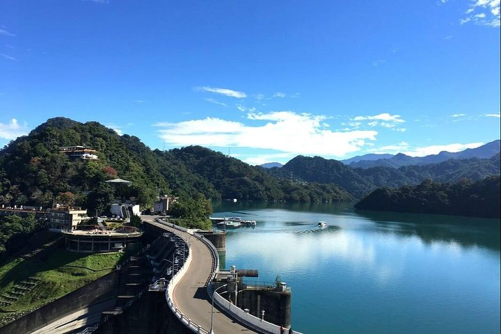 N110 Shihmen Reservoir Daxi Huahai Farm Daxi Old Tea Factory Daxi Old Street Day Tour (10h) - Photo 1 of 9