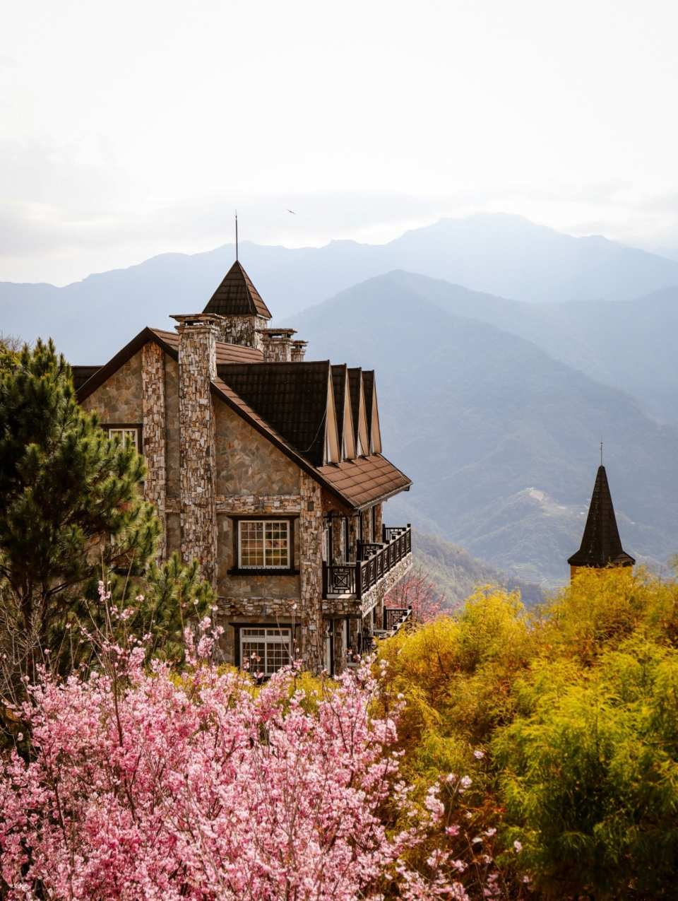 Nantou Cingjing｜Richu Yunlai Resort｜Dining・Photography Experience - Photo 1 of 6