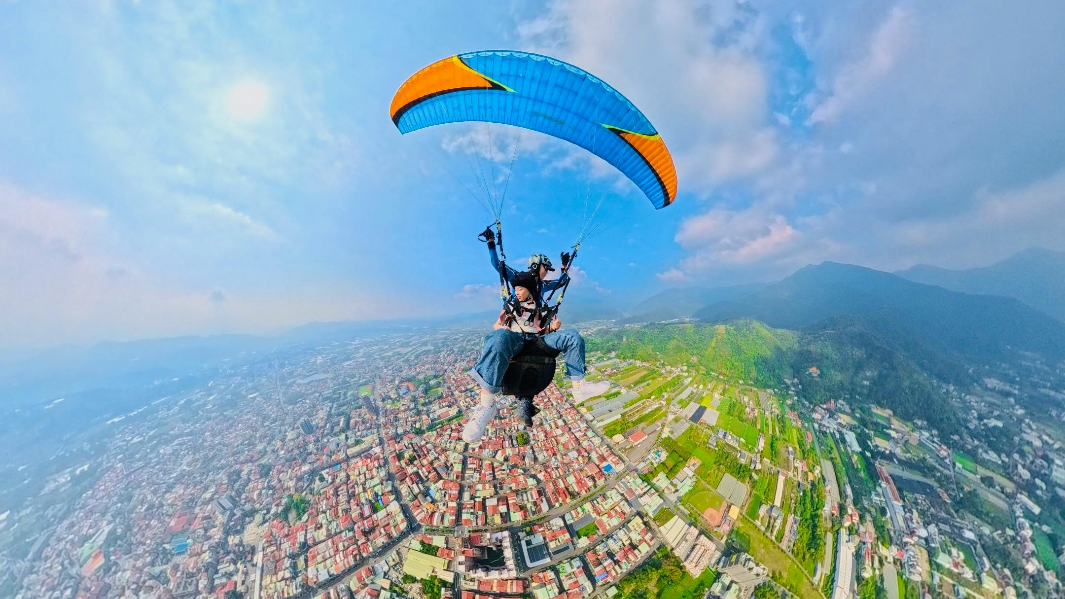 Puli, Nantou: Tandem Paragliding over Taiwan's Geographic Heart - Photo 1 of 3