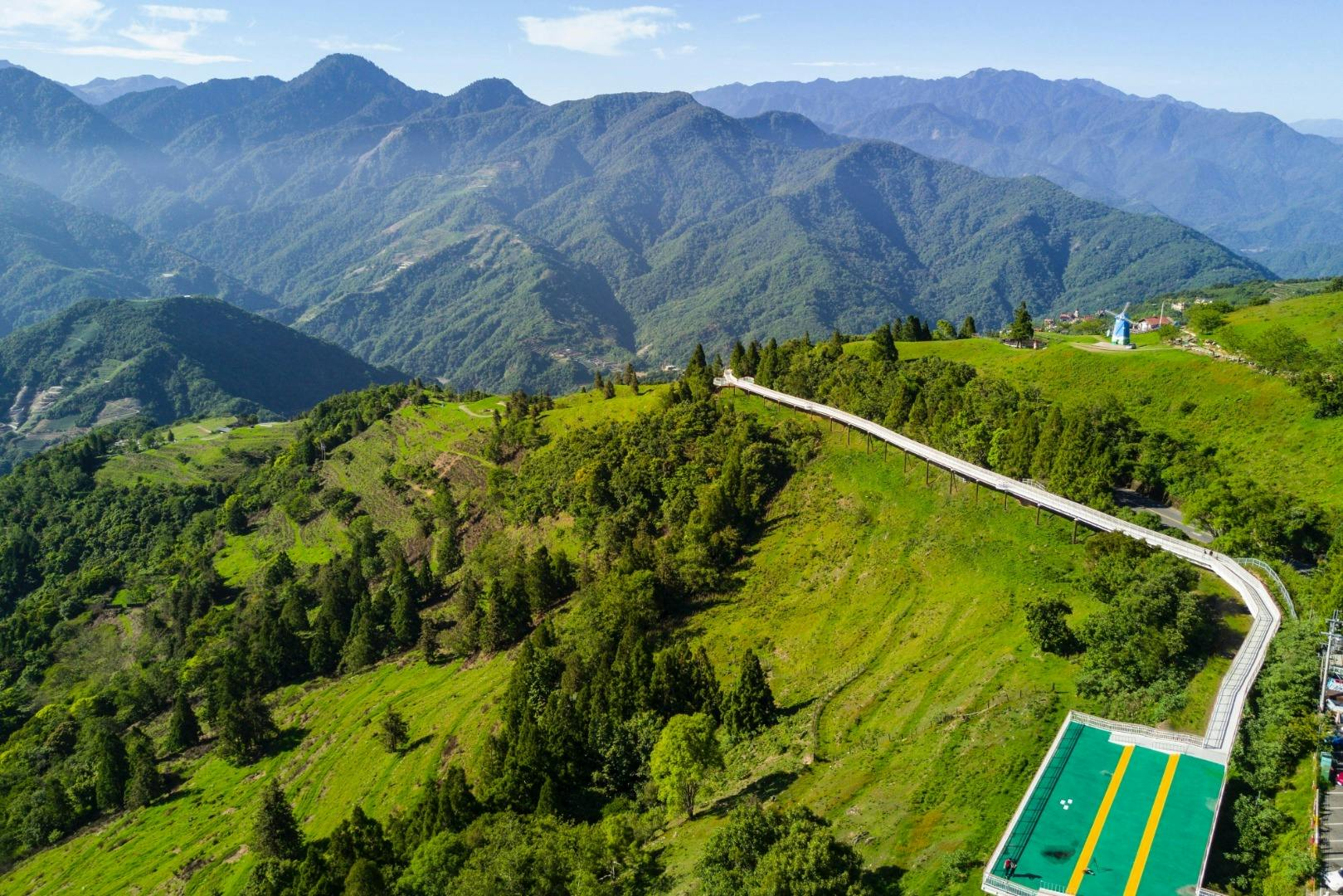 Qingjing Skywalk & Swiss Garden: General Admission + Small Garden & Skywalk - Photo 1 of 5