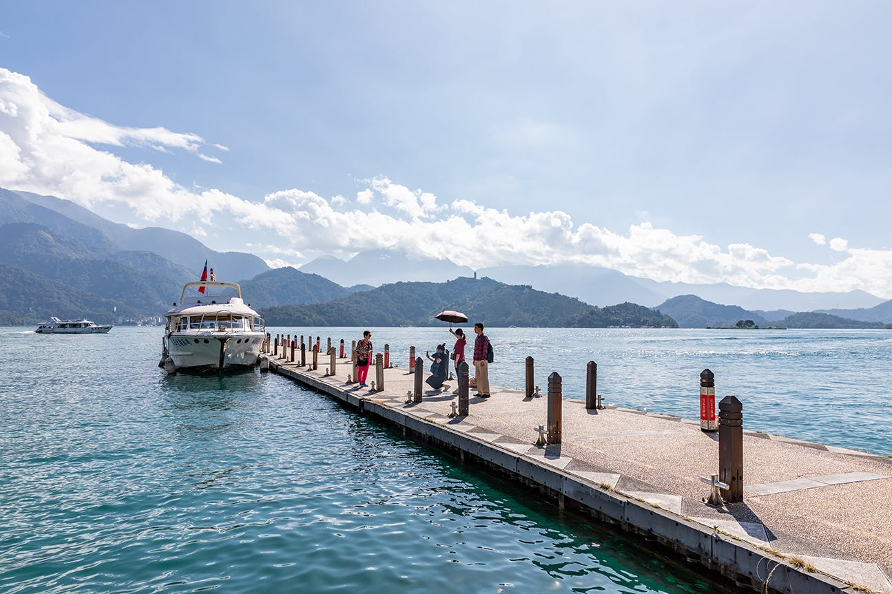 Sun Moon Lake & Ropeway: Lake Cruise + Bike Rental - Photo 1 of 5