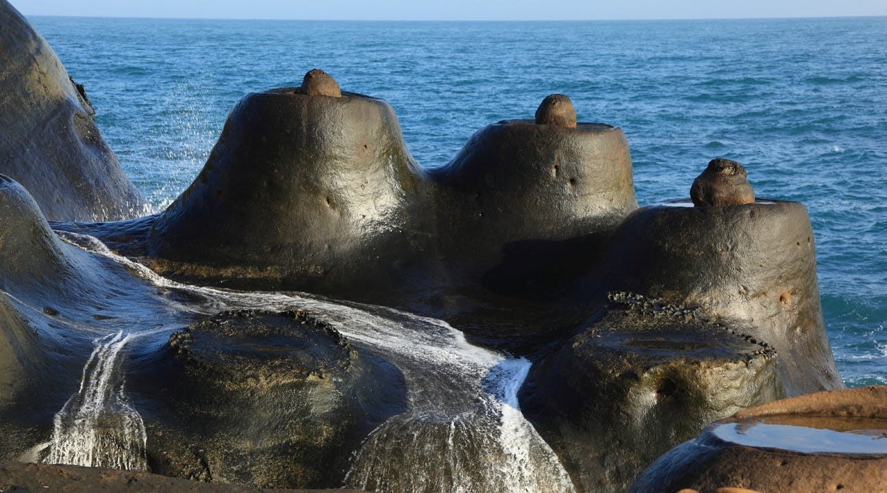 Yehliu Geopark: Entry Ticket - Photo 1 of 5