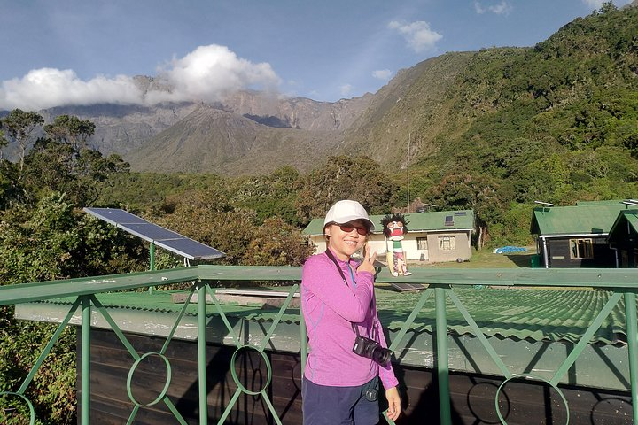 Miriakamba Hut (2,500 m)