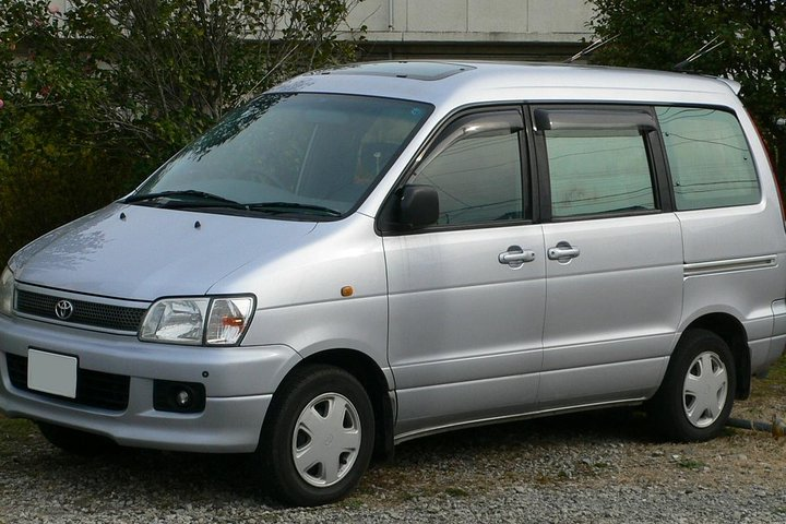 5 Seats Minivan