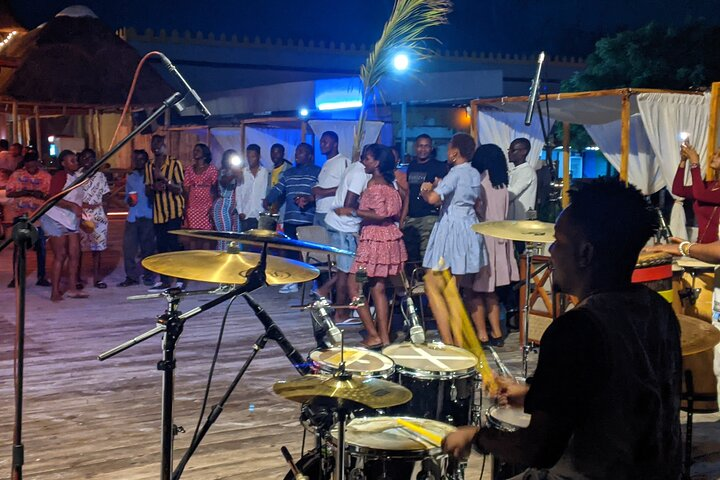 Cocomas beach bar vibes