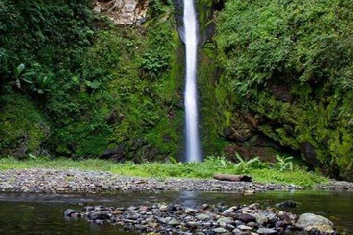 Napuru Waterfalls - Photo 1 of 11