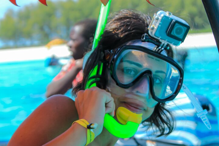 Luxury NAKUPENDA SANDBANK and SPICE FARM TOUR ( Lunch included ) - Photo 1 of 25
