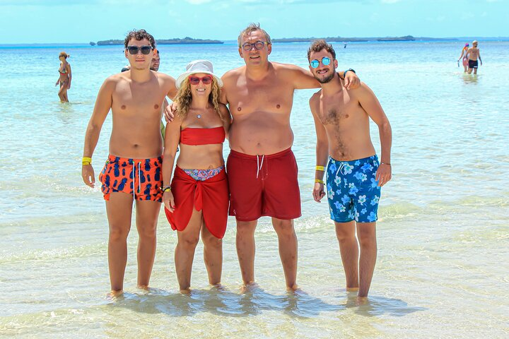 Luxury NAKUPENDA SANDBANK and SPICE FARM TOUR ( Lunch included )  - Photo 1 of 13