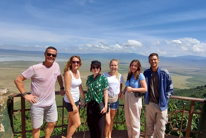 Tanzania Wildlife Safari Budget Camping - Photo 1 of 7