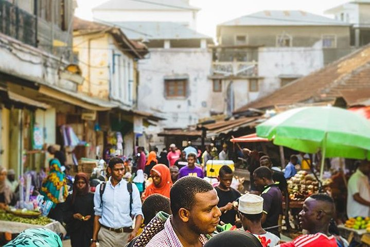 The Eyes And Voices Of Women In Tanzania - Photo 1 of 6