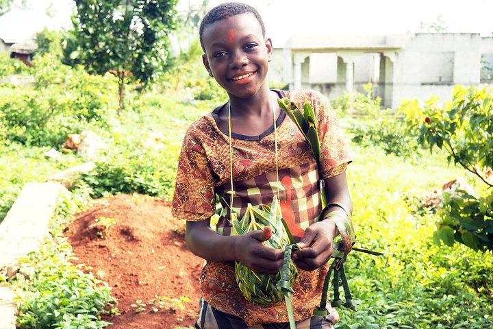 Spices farms Tour is one the inland tour to the farmers to sea from scratch how spices are produced. In this tour guest will have the chance to taste local food full of spices.