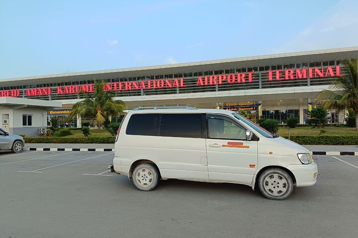Zanzibar Airport Taxi - Photo 1 of 3