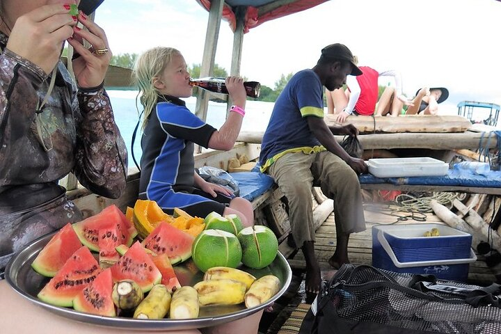 guests enjoying fruits