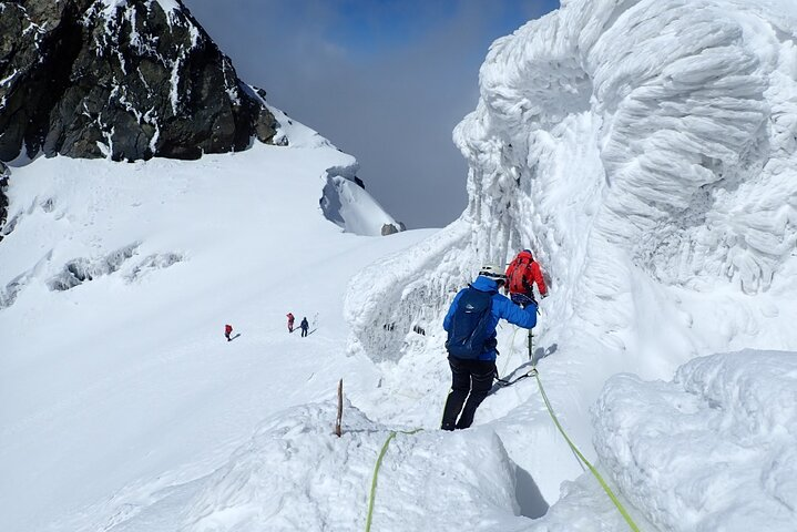 10 days Mountain Rwenzori Hike - Photo 1 of 17